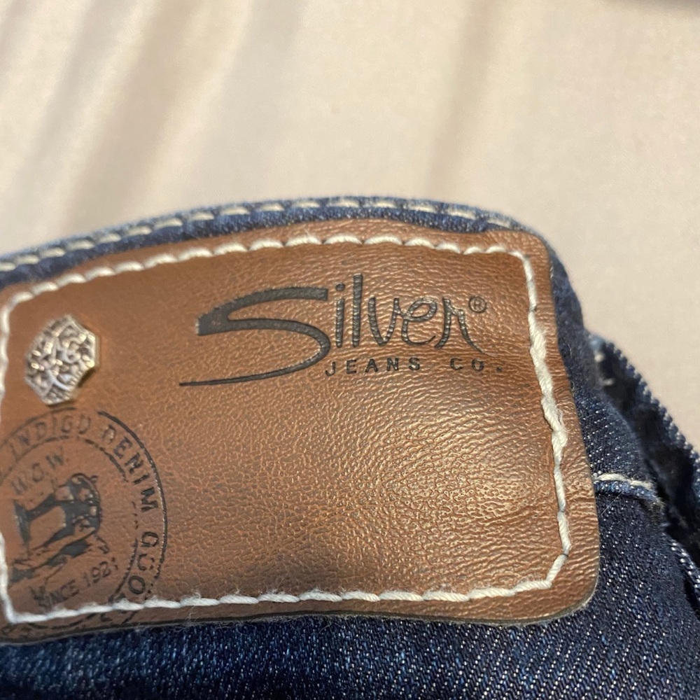 Women’s silver jeans